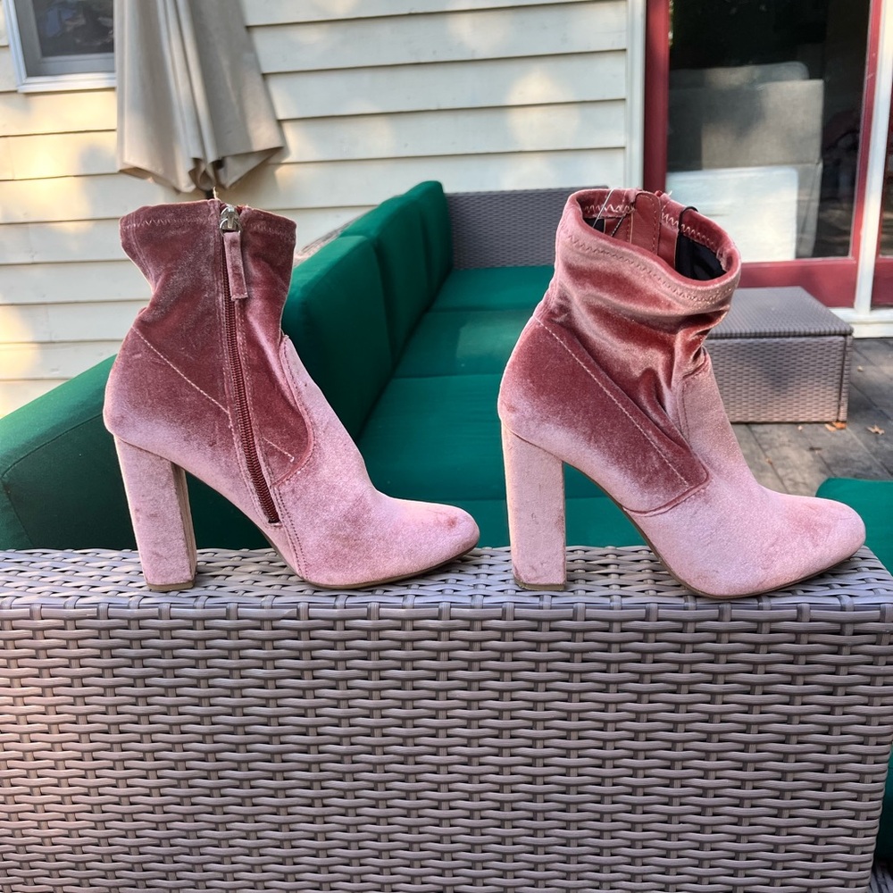 Steve Madden Blush Velvet Heeled Boots